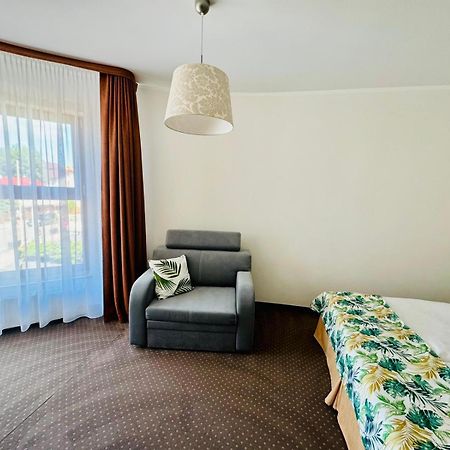 Azyl Bed & Breakfast Ustronie Morskie Bagian luar foto